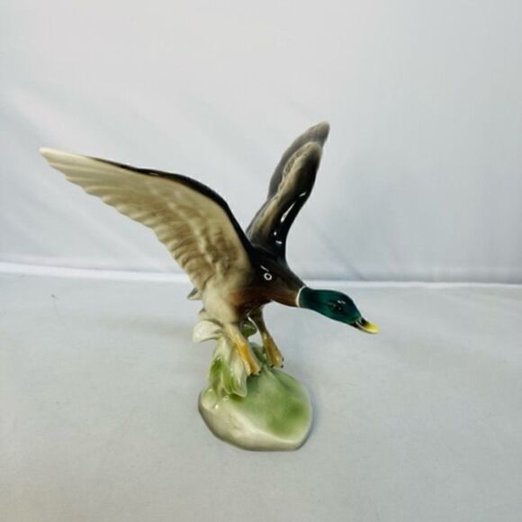 Wien Keramos WKK Kunst Keramik Chocholka Bird Goose Flying Mallard Duck Figurine - Picture 1 of 7